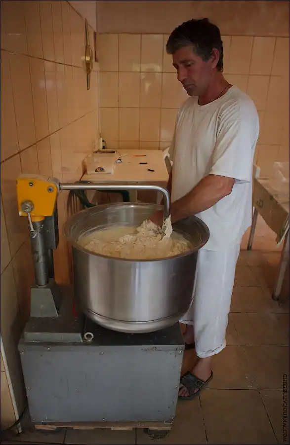 Как делается легендарный хачапури-лодочка