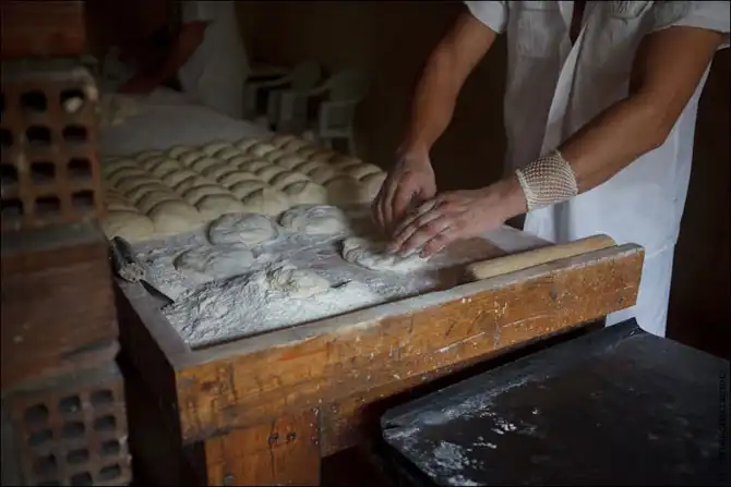 Как делается легендарный хачапури-лодочка