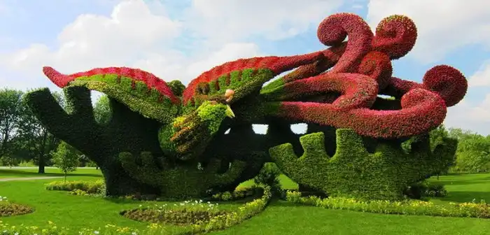 Скульптуры из цветов