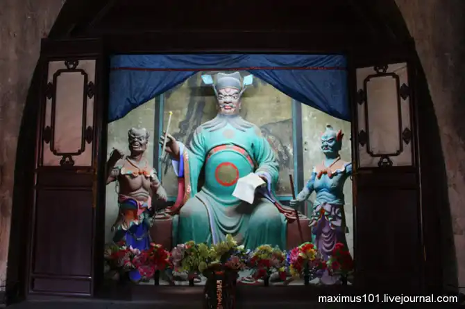 Экскурсия по музею пыток в Китае