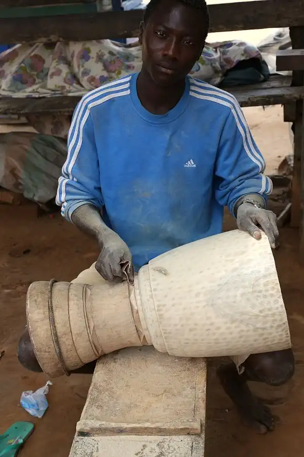 Белоручки или как делают джембе