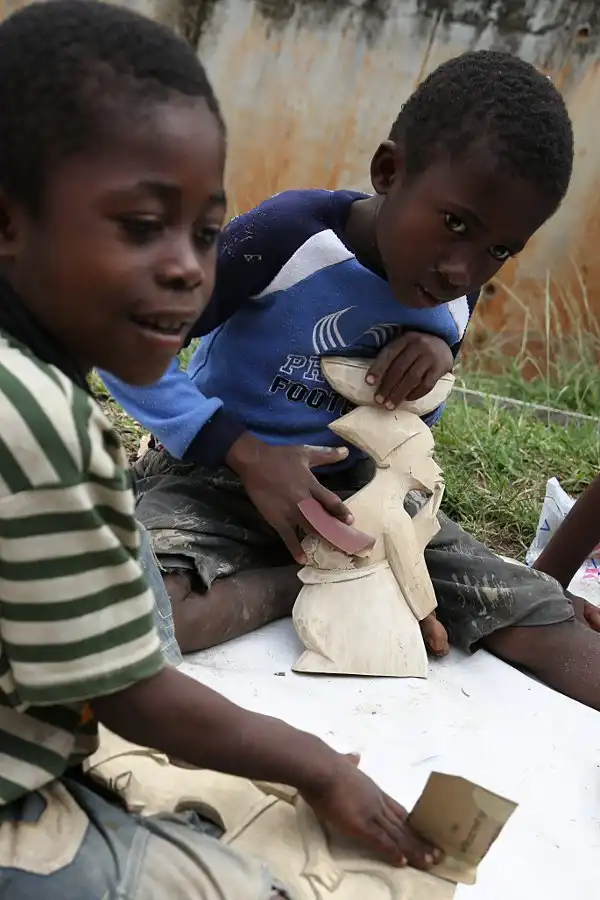 Белоручки или как делают джембе