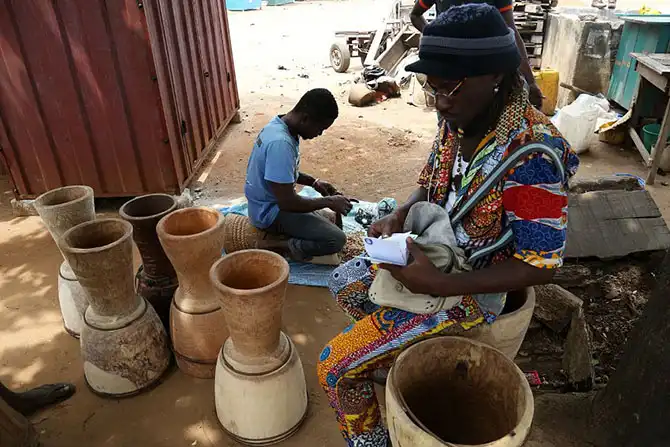 Белоручки или как делают джембе