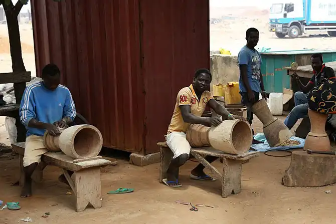 Белоручки или как делают джембе