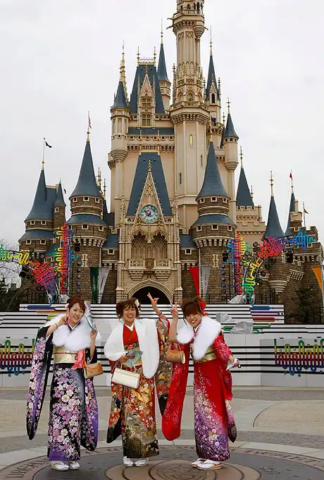 Как празднуют День совершеннолетия в Японии