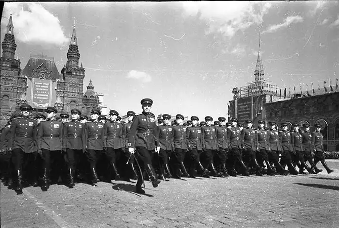 Парад на Красной площади 1 мая 1951 года