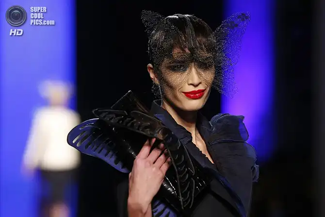 Показы культовых дизайнеров на Неделя высокой моды в Париже (часть 2)