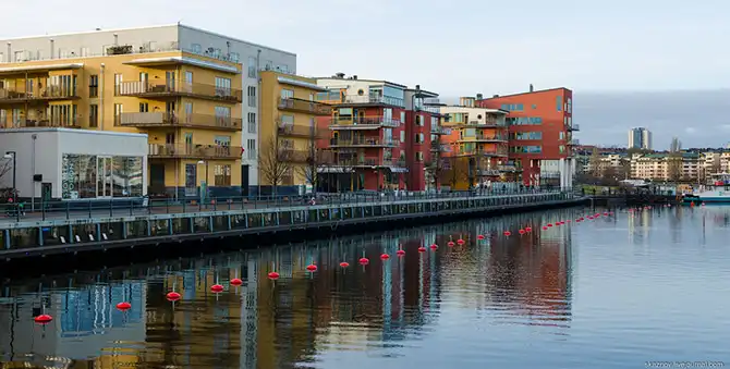 Прогулка по экокварталу, построенному на месте заброшенной промзоны