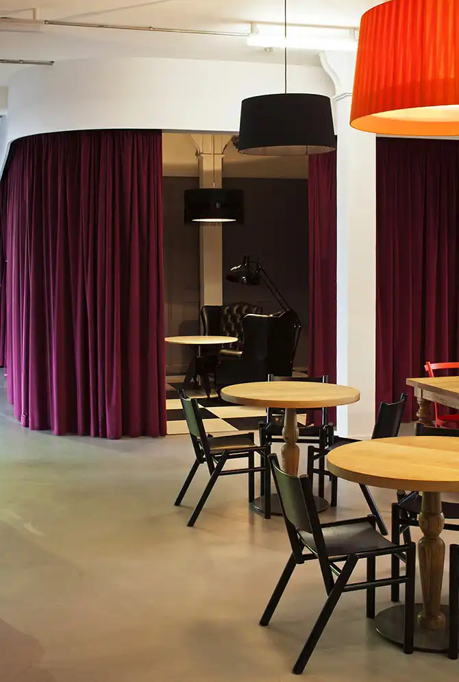 Красочный офис компании Forward в Лондоне