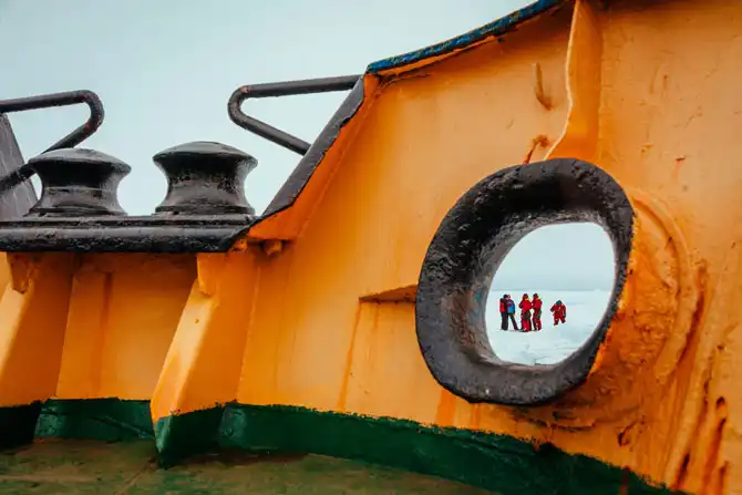 «Академик Шокальский» и спасательная операция в Антарктиде