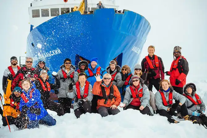 «Академик Шокальский» и спасательная операция в Антарктиде