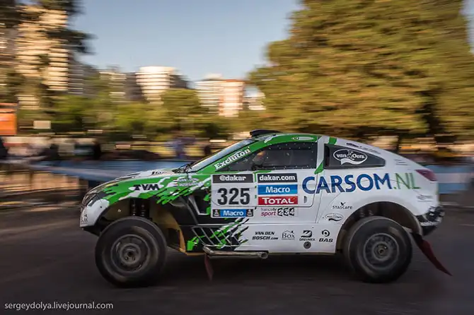 Первый гоночный день на Дакар 2014