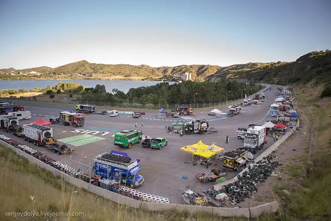 Первый гоночный день на Дакар 2014