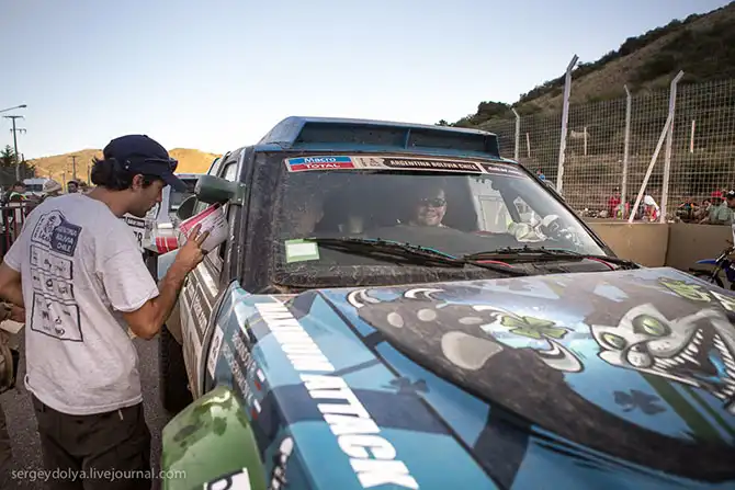 Первый гоночный день на Дакар 2014