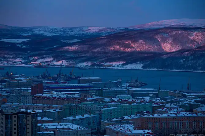 Ночная прогулка по самому крупному промышленному городу Заполярья