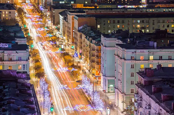 Ночная прогулка по самому крупному промышленному городу Заполярья