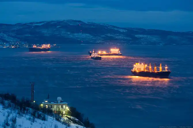 Ночная прогулка по самому крупному промышленному городу Заполярья
