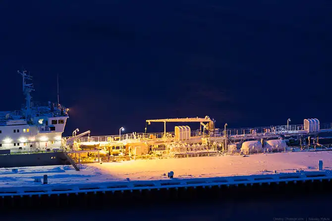 Ночная прогулка по самому крупному промышленному городу Заполярья