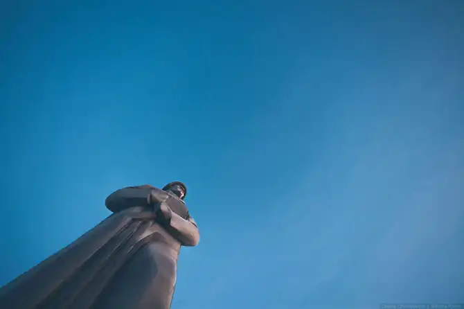 Ночная прогулка по самому крупному промышленному городу Заполярья