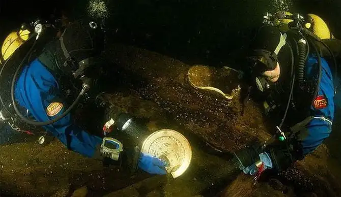 Путешествие подводного археолога