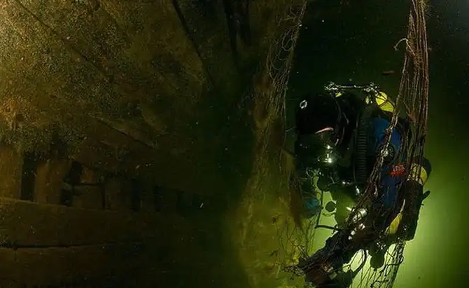 Путешествие подводного археолога