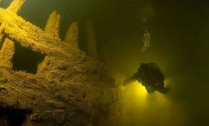 Путешествие подводного археолога