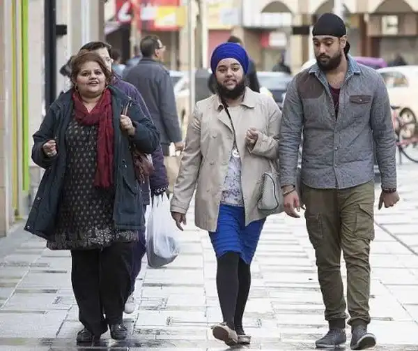 Девушка перестала брить бороду, чтобы стать сексуальнее