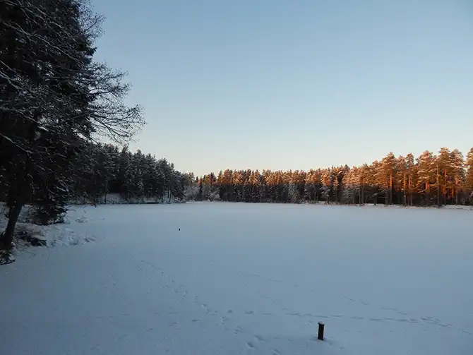 Прогулка по заброшенному детскому лагерю