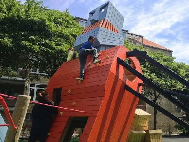 Самые удивительные детские площадки мира