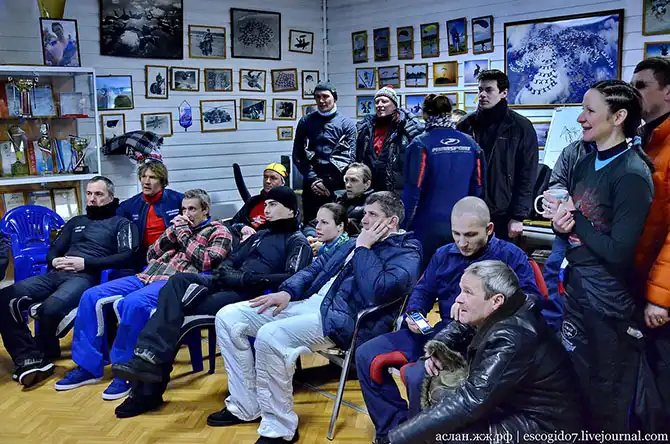 Как парашютисты совершают прыжки