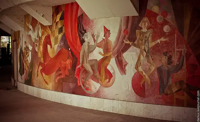 Заброшенный цирк в Кишиневе