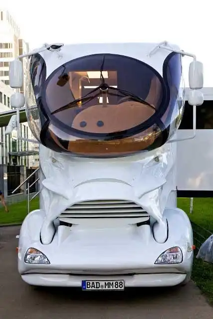 9 фактов об удивительном «олимпийском автобусе»