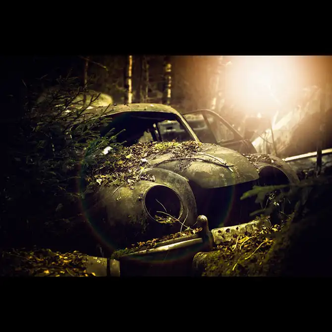 Кладбище автомобилей в Швеции