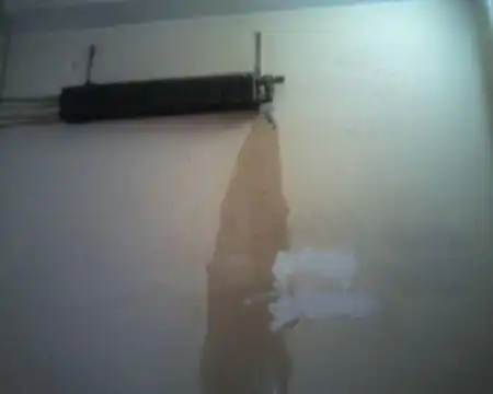 Зимой прорвало трубы