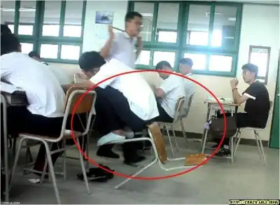 Узкоглазые как всегда ...