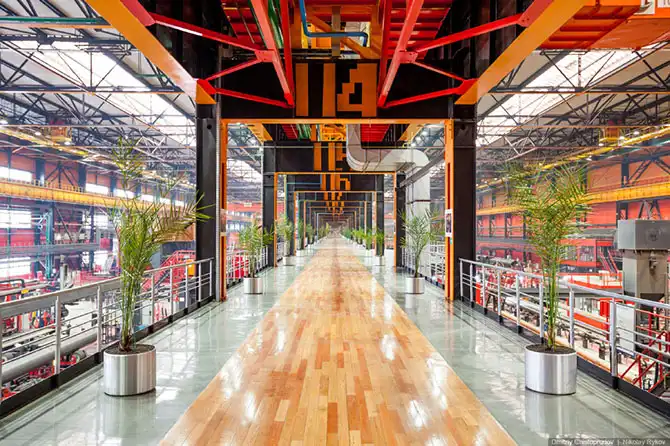 Экскурсия по трубоэлектросварочному цеху Челябинского трубопрокатного завода