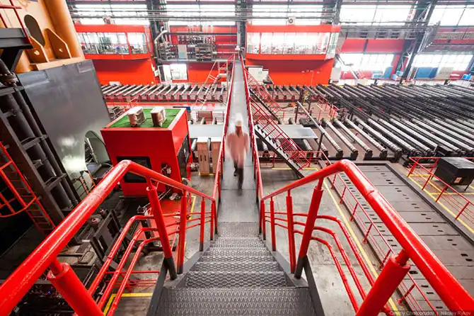 Экскурсия по трубоэлектросварочному цеху Челябинского трубопрокатного завода