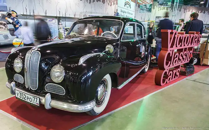 Экскурсия на выставку «Олдтаймер-Галерея»