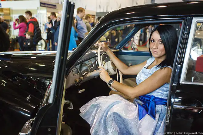 Экскурсия на выставку «Олдтаймер-Галерея»