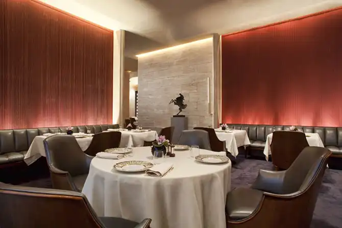 По следам знаменитых женщин мира