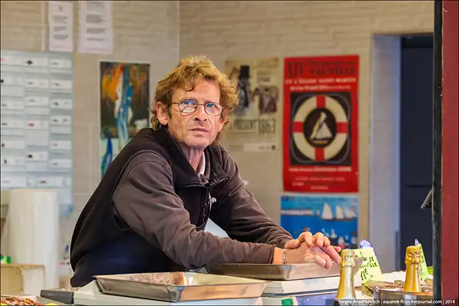 Рыбный рынок на берегу Ла-Манша