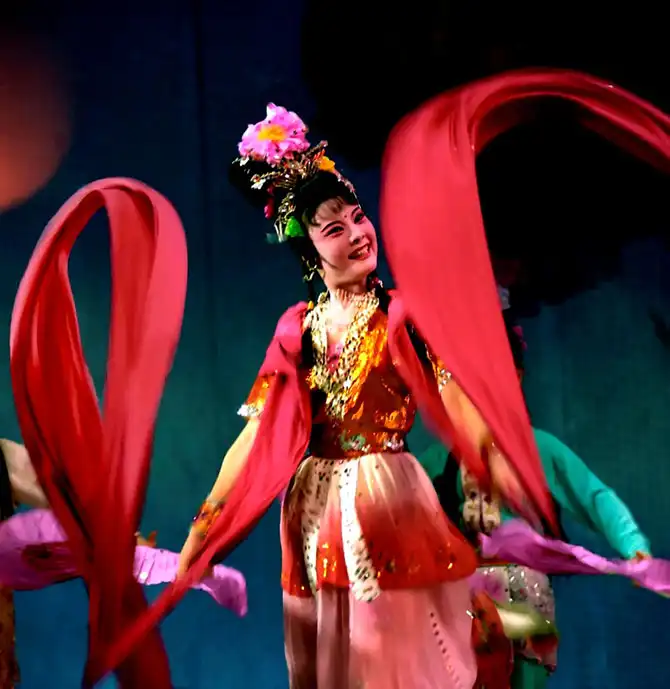 Цвет и сложность китайской оперы