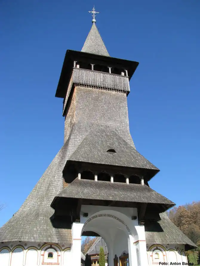 Экскурсия по деревянным церквям Марамуреша