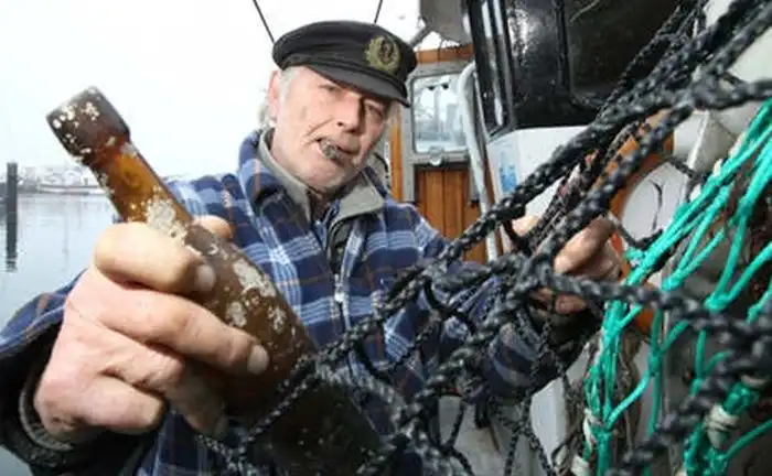 Найдено самое старое послание в бутылке