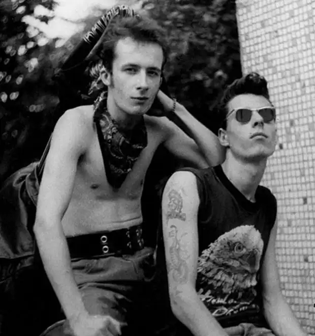 Всё о татуировках в Советском Союзе