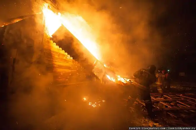 Как сгорают дома