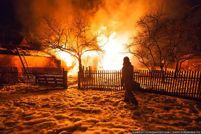 Как сгорают дома