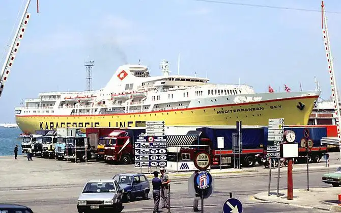 12 самых знаменитых кораблекрушений, которые можно увидеть