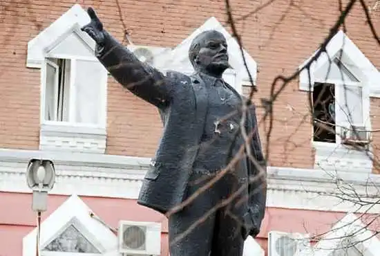 В Саратове зацвел Владимир Ильич