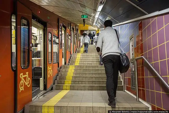 Как устроено самое маленькое метро в мире